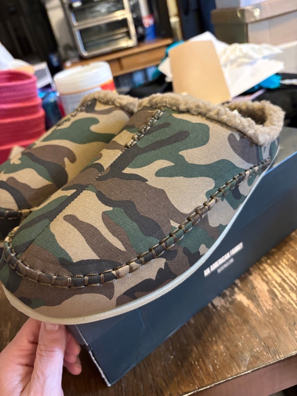 Supro  Men's Camo Fleece-Lined Slippers - Green/Brown